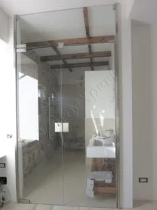 Pareti divisorie in vetro per il tuo bagno