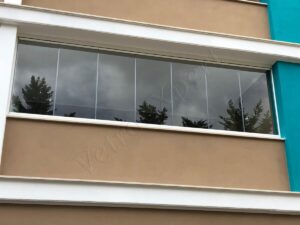 Vetrata Panoramica A Pacchetto Vista Esterna Copertura Terrazzo Vetroexpert La Tua Vetreria A Roma