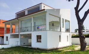 Vetrate a scomparsa Glassroom coperture pianerottoli Roma VetroeXpert Vetrate Pieghevoli e vetrate a scomparsa Glassroom scaled