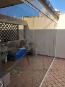 glassroom per separare spazio esterno terrazzo