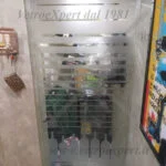 porta in cristallo decorata