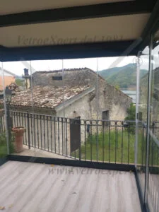 pergotenda balcone con glassroom
