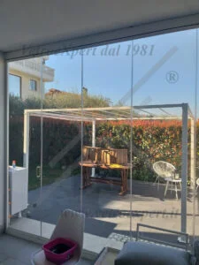 vetrata panoramica scorrevole