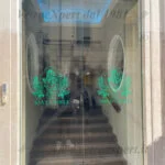 porta in cristallo a battente