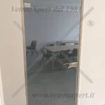 porta in cristallo a battente per ufficio sala riunioni
