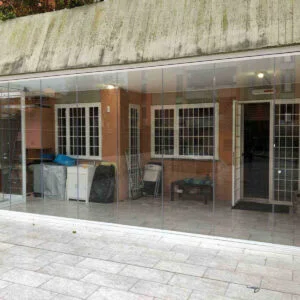 chiusura portico con vetro panoramico