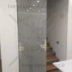 parete divisoria in vetro con serigrafia aperta
