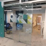 parete divisoria per ufficio in vetro decorato 2