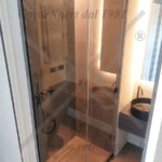 box doccia scorrevole in bagno moderno