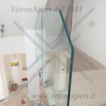 recinzione in vetro per scala interna